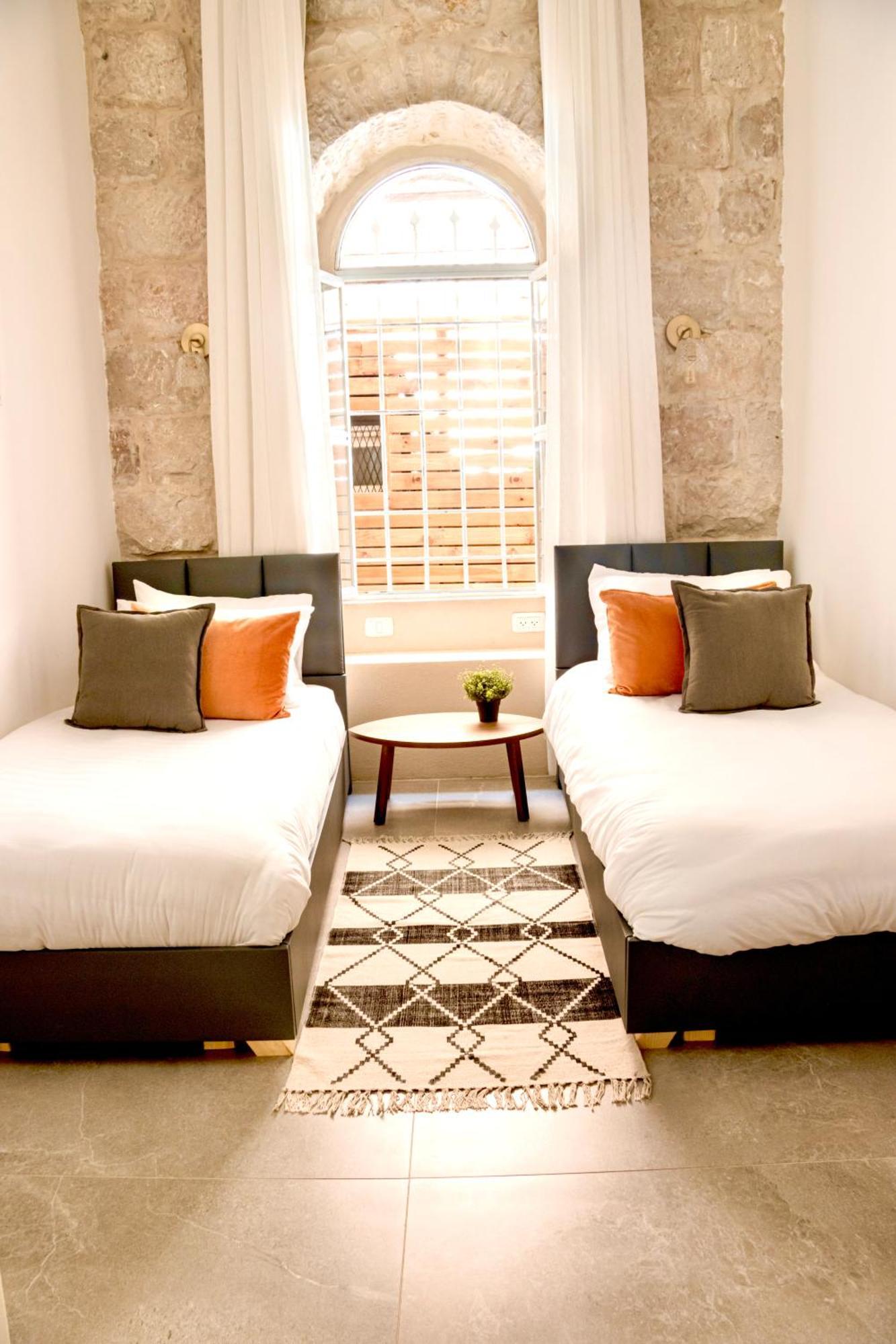 Mamilla View- Suites&Apt Hotel Gerusalemme Esterno foto